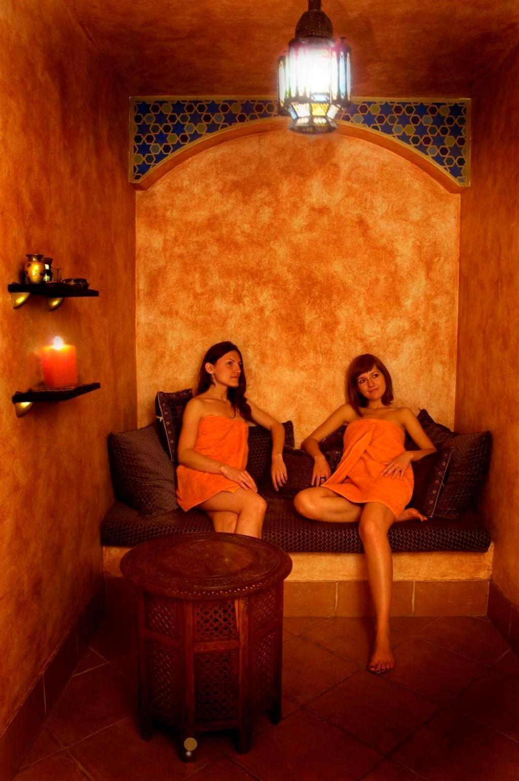Palac Nieznanice Zabytek Goscinny Ze Spa ภายนอก รูปภาพ