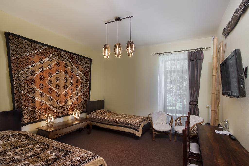 Palac Nieznanice Zabytek Goscinny Ze Spa ห้อง รูปภาพ
